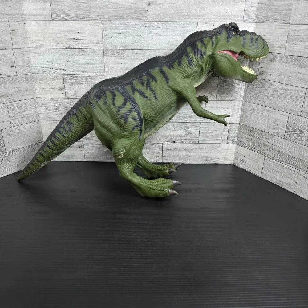 Vintage 1996 The Lost World Jurassic Park T-Rex Dinosaur Figure Kenner Green 24